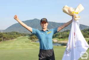 [2026] “3홀 차 극적 역전승! 방신실, 매치플레이 약점 지우고 완벽 부활 선언”